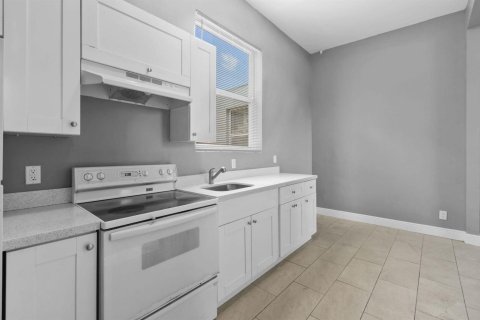 Immobilier commercial à vendre à West Palm Beach, Floride № 2253268 - photo 6