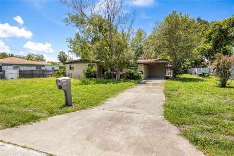 House in Tampa, Florida 2 bedrooms, 121.05 sq.m. № 1815239 - photo 2
