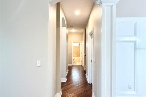House in Tampa, Florida 4 bedrooms, 345.41 sq.m. № 2237100 - photo 17