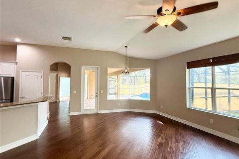 House in Tampa, Florida 4 bedrooms, 345.41 sq.m. № 2237100 - photo 16