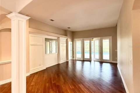 House in Tampa, Florida 4 bedrooms, 345.41 sq.m. № 2237100 - photo 4