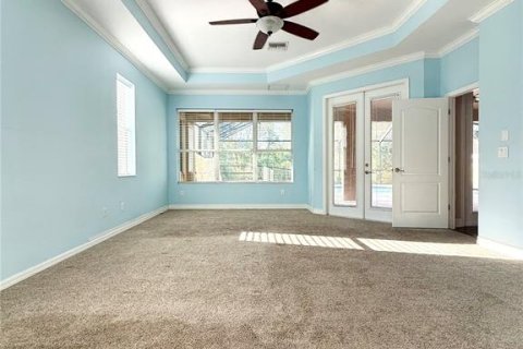 House in Tampa, Florida 4 bedrooms, 345.41 sq.m. № 2237100 - photo 7