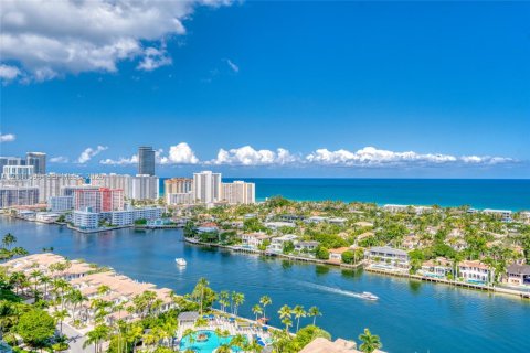 Condominio en Aventura, Florida, 3 dormitorios  № 2065808