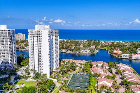 Condo in Aventura, Florida, 3 bedrooms № 2065808 - photo 3