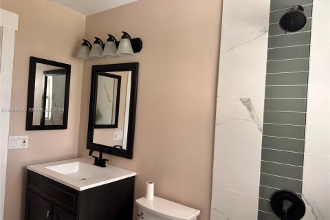 House in Palm Beach Gardens, Florida 3 bedrooms, 99.22 sq.m. № 2074971 - photo 5