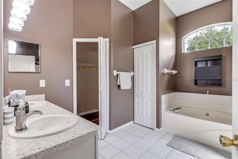 House in Palm Coast, Florida 4 bedrooms, 174.47 sq.m. № 1903426 - photo 24