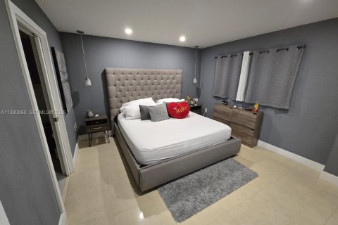 Touwnhouse à vendre à Miami, Floride: 3 chambres, 123.47 m2 № 2058127 - photo 19