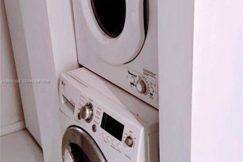 Купить кондоминиум в Ки-Бискейн, Флорида 1 комната, 72.09м2, № 2068122 - фото 7