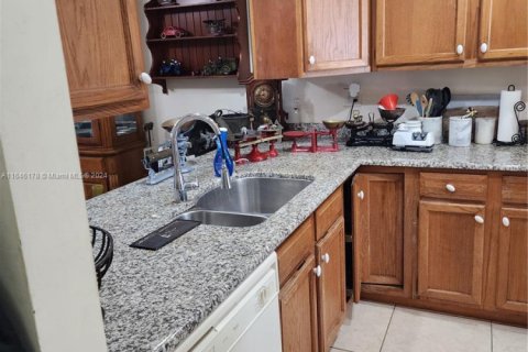 Copropriété à vendre à Palm City, Floride: 2 chambres, 140.19 m2 № 1984779 - photo 9