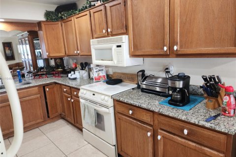 Copropriété à vendre à Palm City, Floride: 2 chambres, 140.19 m2 № 1984779 - photo 3