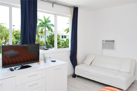 Copropriété à louer à Miami Beach, Floride: 39.95 m2 № 1936334 - photo 3