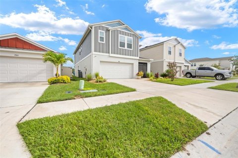 Villa ou maison à vendre à Wesley Chapel, Floride: 5 chambres, 229.47 m2 № 2388531 - photo 2
