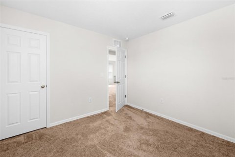 Villa ou maison à vendre à Wesley Chapel, Floride: 5 chambres, 229.47 m2 № 2388531 - photo 25