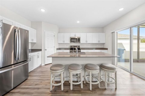 Villa ou maison à vendre à Wesley Chapel, Floride: 5 chambres, 229.47 m2 № 2388531 - photo 16