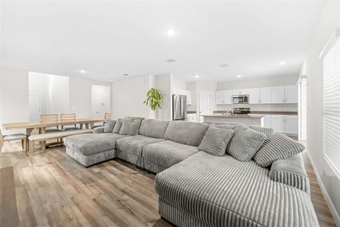Villa ou maison à vendre à Wesley Chapel, Floride: 5 chambres, 229.47 m2 № 2388531 - photo 8