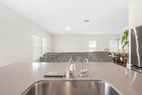 Villa ou maison à vendre à Wesley Chapel, Floride: 5 chambres, 229.47 m2 № 2388531 - photo 15