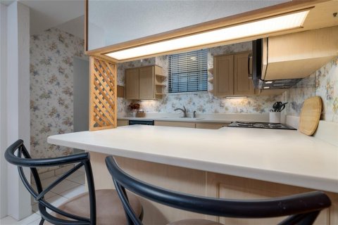 Condo in Daytona Beach, Florida, 2 bedrooms  № 1743284 - photo 9