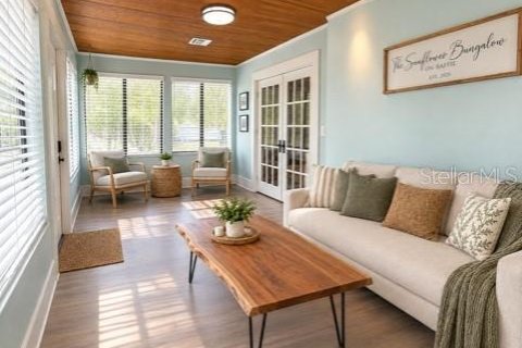 House in Winter Park, Florida 3 bedrooms, 121.14 sq.m. № 2391477 - photo 3