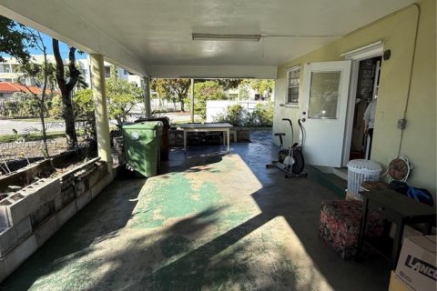 Casa en venta en Hialeah, Florida, 2 dormitorios, 99.03 m2 № 2011441 - foto 15