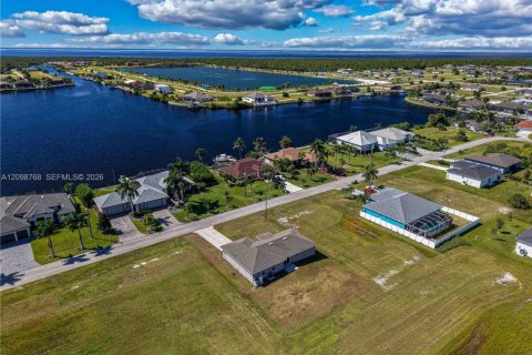 Villa ou maison à vendre à Cape Coral, Floride: 4 chambres, 149.85 m2 № 2399846 - photo 29