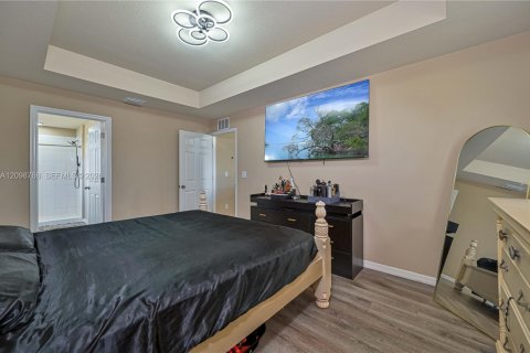 Villa ou maison à vendre à Cape Coral, Floride: 4 chambres, 149.85 m2 № 2399846 - photo 16