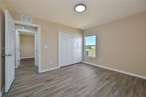 Villa ou maison à vendre à Cape Coral, Floride: 4 chambres, 149.85 m2 № 2399846 - photo 24