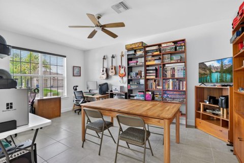 Casa en venta en Punta Gorda, Florida, 5 dormitorios, 430.69 m2 № 2242198 - foto 11