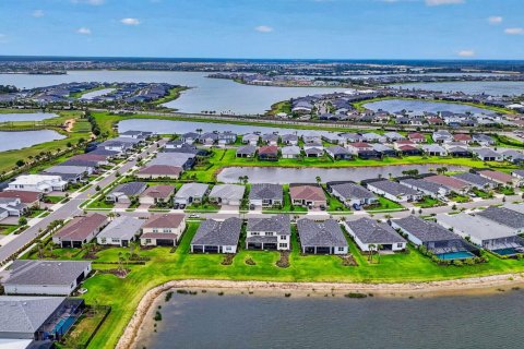 Casa en venta en Punta Gorda, Florida, 5 dormitorios, 430.69 m2 № 2242198 - foto 8