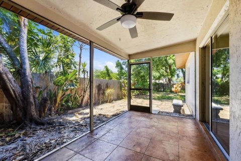 Casa en alquiler en Sarasota, Florida, 2 dormitorios, 178.37 m2 № 2111548 - foto 26