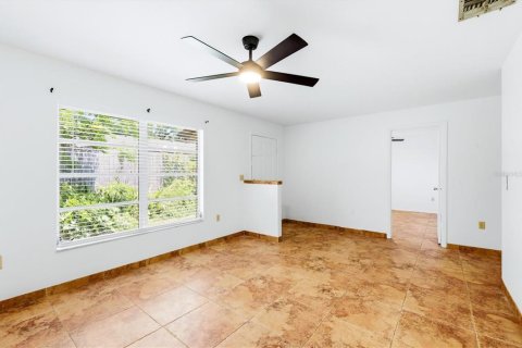 Casa en alquiler en Sarasota, Florida, 2 dormitorios, 178.37 m2 № 2111548 - foto 12