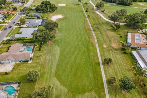 House in Seminole, Florida 2 bedrooms, 111.48 sq.m. № 1918949 - photo 2