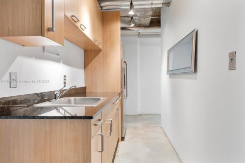Copropriété à vendre à Miami, Floride: 1 pièce, 57.97 m2 № 1930941 - photo 19