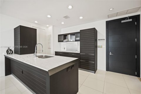 Copropriété à louer à Miami, Floride: 2 chambres, 114.92 m2 № 2065720 - photo 8
