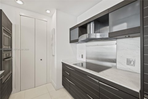 Copropriété à louer à Miami, Floride: 2 chambres, 114.92 m2 № 2065720 - photo 9