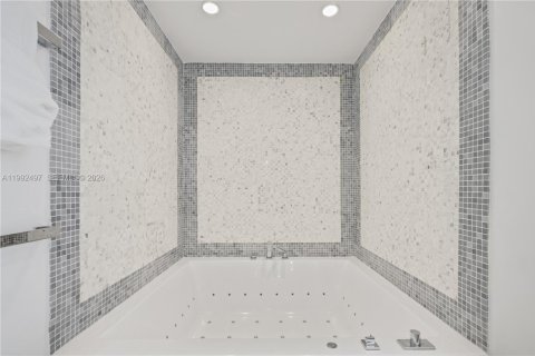 Copropriété à louer à Miami, Floride: 2 chambres, 114.92 m2 № 2065720 - photo 28