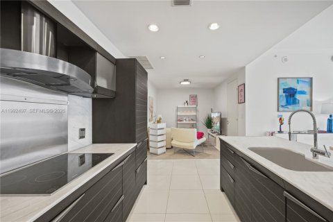 Copropriété à louer à Miami, Floride: 2 chambres, 114.92 m2 № 2065720 - photo 10