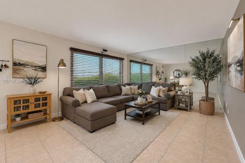 Condominio en alquiler en Davie, Florida, 3 dormitorios, 147.71 m2 № 2077941 - foto 4