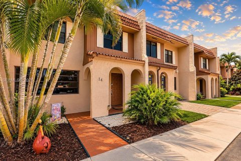 Condominio en alquiler en Davie, Florida, 3 dormitorios, 147.71 m2 № 2077941 - foto 2