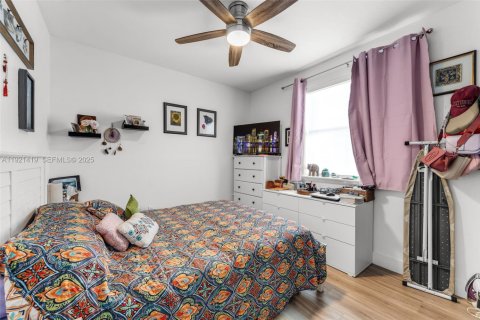 Купить таунхаус в Дорал, Флорида 5 спален, 164.99м2, № 1975462 - фото 14