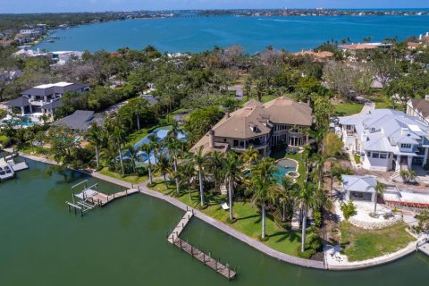 Casa en venta en Sarasota, Florida, 6 dormitorios, 1076.55 m2 № 2094541 - foto 3