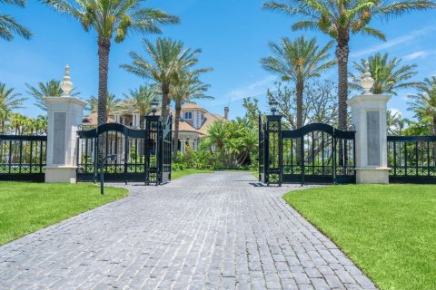 Casa en venta en Sarasota, Florida, 6 dormitorios, 1076.55 m2 № 2094541 - foto 12