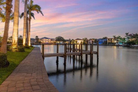 Casa en venta en Sarasota, Florida, 6 dormitorios, 1076.55 m2 № 2094541 - foto 9