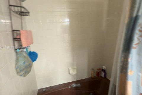 Adosado en venta en Pembroke Pines, Florida, 4 dormitorios, 141.58 m2 № 1788920 - foto 20