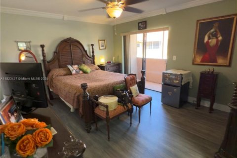 Adosado en venta en Pembroke Pines, Florida, 4 dormitorios, 141.58 m2 № 1788920 - foto 21
