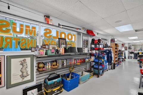 Commercial property in Bunnell, Florida 351.08 sq.m. № 2418695 - photo 9