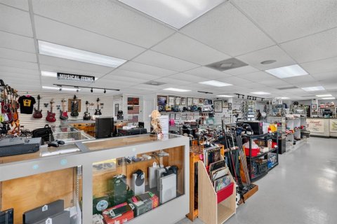 Commercial property in Bunnell, Florida 351.08 sq.m. № 2418695 - photo 5