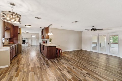 House in Orlando, Florida 4 bedrooms, 153.47 sq.m. № 2111629 - photo 29