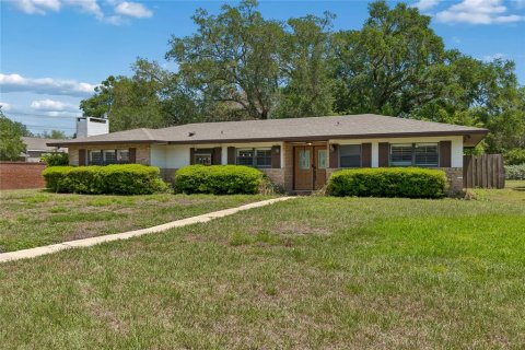 House in Orlando, Florida 4 bedrooms, 153.47 sq.m. № 2111629 - photo 3