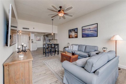 Condo in Miami, Florida, 1 bedroom  № 2193225 - photo 14