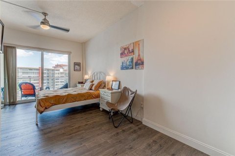 Condo in Miami, Florida, 1 bedroom  № 2193225 - photo 20